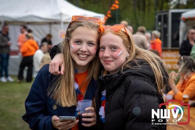 ’t Harde kleurt oranje, gezelligheid op z’n best tijdens Koningsdag 2026! - &copy; NWVFoto.nl